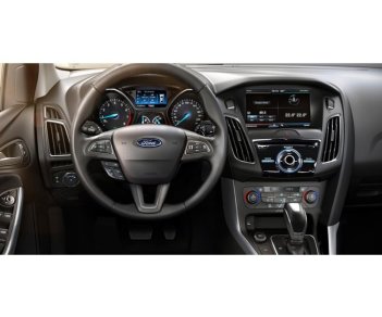 Ford Focus 1.5 titanium 2018 - Bán Ford Focus 1.5 Titanium đời 2018, mới đủ màu giao ngay, giá cả phải chăng, mua bán nhanh gọn