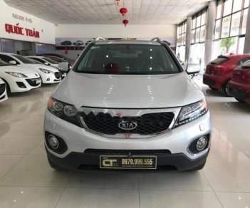 Kia Sorento 2.4AT 2014 - Cần bán lại xe Kia Sorento 2.4AT năm sản xuất 2014, màu bạc  