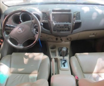 Toyota Fortuner 2.7V 4x4 AT 2010 - Cần bán lại xe Toyota Fortuner 2.7V sản xuất năm 2010, màu xám