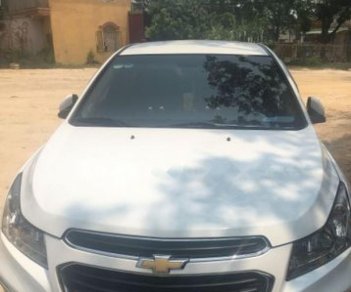 Chevrolet Cruze LT 1.6 MT 2016 - Bán Chevrolet Cruze LT 1.6 MT năm 2016, màu trắng số sàn giá cạnh tranh