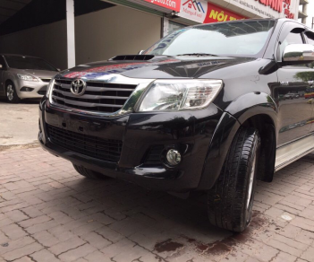 Toyota Hilux 2.5E  2013 - Cần bán xe Toyota Hilux 2.5E đời 2014, màu đen, 495 triệu, nhập khẩu nguyên chiếc