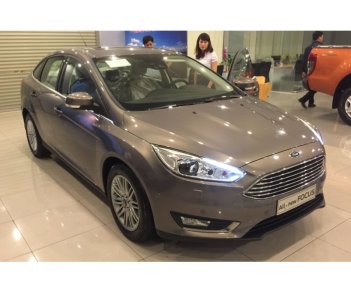 Ford Focus 1.5 titanium 2018 - Bán Ford Focus 1.5 Titanium đời 2018, mới đủ màu giao ngay, giá cả phải chăng, mua bán nhanh gọn