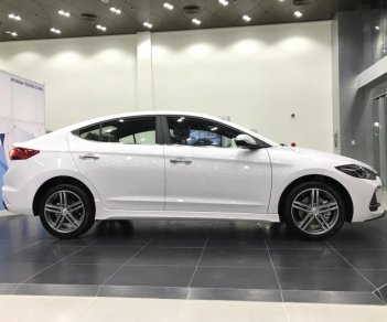 Hyundai Elantra 1.6 MT 2018 - Bán Hyundai Elantra giá chỉ từ 559 triệu, ưu đãi cực sốc