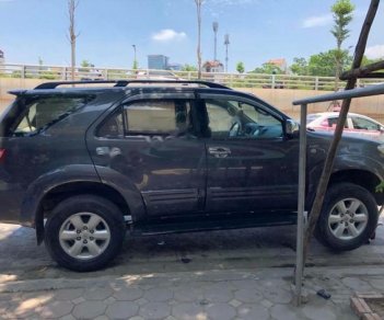 Toyota Fortuner 2.5G 2010 - Cần bán lại xe Toyota Fortuner 2.5G năm sản xuất 2010, màu xám giá cạnh tranh