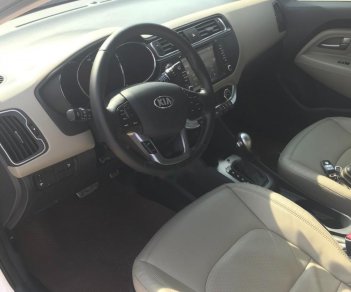 Kia Rio 2015 - Bán xe Kia Rio sản xuất 2015, màu trắng, nhập khẩu nguyên chiếc