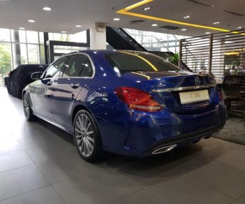 Mercedes-Benz C class C300 AMG 2018 - Cần bán xe Mercedes C300 AMG 2018, màu xanh lam