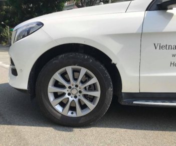 Mercedes-Benz  GLE400 2016 - Bán Mercedes GLE400 năm 2016, màu trắng