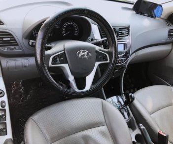 Hyundai Accent 2012 - Bán Hyundai Accent đời 2012, màu bạc, nhập khẩu  