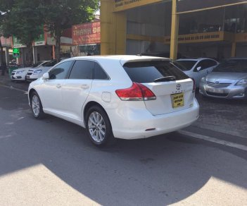 Toyota Venza  2.7 AT 2010 - Bán Toyota Venza 2.7 AT đời 2010, màu trắng, xe nhập, 845tr