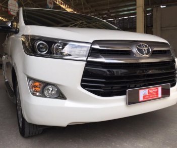 Toyota Innova  2.0V 2018 - Bán Innova 2.0V. Phiên bản màu trắng dành cho gia đình
