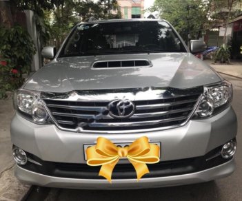 Toyota Fortuner 2.5G 2015 - Bán Toyota Fortuner 2.5G sản xuất 2015, màu bạc