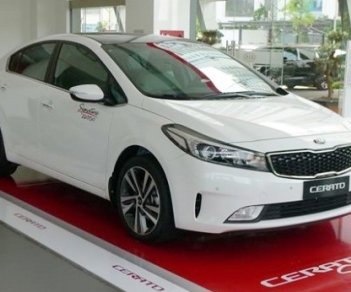 Kia Cerato 2018 - Bán Kia Cerato 2018 - [KIA Giải Phóng] bán giá cực sốc, hỗ trợ trả góp 90%, KH chỉ cần trả gốc+Lãi 7tr/tháng