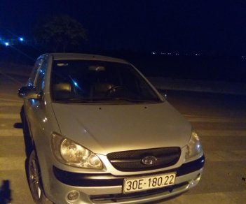 Hyundai Getz 2009 - Cần bán xe Hyundai Getz đăng ký 2009, màu bạc xe gia đình, giá tốt 170 triệu