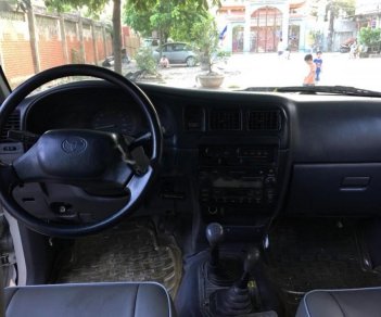 Toyota Hilux GL 2005 - Bán xe Toyota Hilux GL năm 2005, màu trắng, nhập khẩu nguyên chiếc