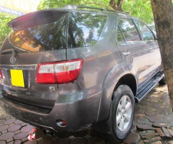 Toyota Fortuner 2.7V 4x4 AT 2010 - Cần bán lại xe Toyota Fortuner 2.7V sản xuất năm 2010, màu xám