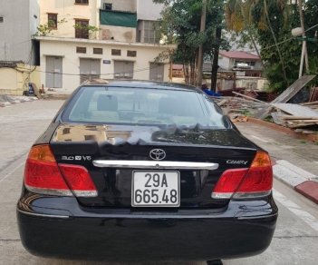 Toyota Camry 3.0V 2004 - Cần bán xe Toyota Camry 3.0V năm sản xuất 2004, màu đen, 399tr