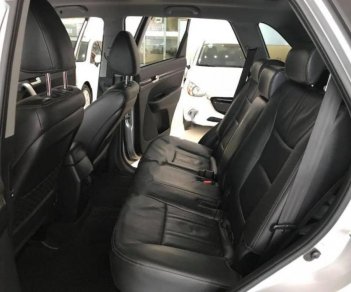 Kia Sorento 2.4AT 2014 - Cần bán lại xe Kia Sorento 2.4AT năm sản xuất 2014, màu bạc  
