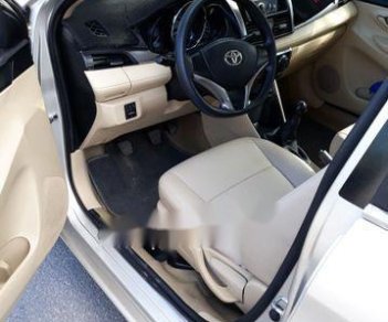 Toyota Vios 2015 - Chính chủ bán Toyota Vios năm 2015, màu vàng cát