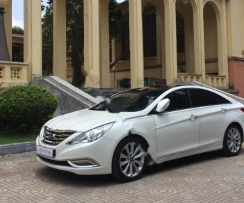 Hyundai Sonata   2011 - Cần bán Hyundai Sonata đời 2011, màu trắng, xe nhập, giá chỉ 615 triệu