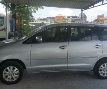 Toyota Innova  G 2010 - Cần bán Toyota Innova G sản xuất năm 2010, màu bạc, giá bán 426tr