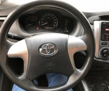 Toyota Innova E 2013 - Auto Lâm Hưng bán xe Toyota Innova E đời 2013, màu bạc