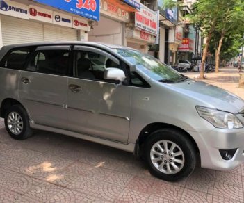 Toyota Innova E 2013 - Auto Lâm Hưng bán xe Toyota Innova E đời 2013, màu bạc