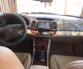 Toyota Camry V6 3.0 2003 - Bán xe Camry 2003 v6 3.0 màu đen, giá chỉ 320tr