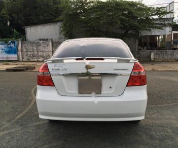 Chevrolet Aveo 2017 - Cần bán xe Chevrolet Aveo năm 2017, màu trắng, giá 395tr