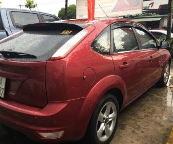 Ford Focus 1.8L 2012 - Bán Ford Focus 1.8L sản xuất năm 2012, màu đỏ số tự động