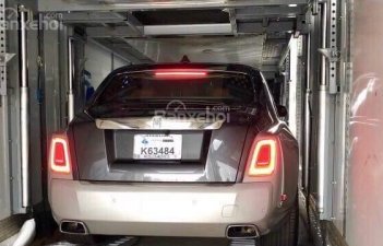 Rolls-Royce Phantom 2018 - Bán ô tô Rolls-Royce Phantom Phantom 2018, màu bạc nhập khẩu nguyên chiếc