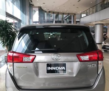 Toyota Innova E 2018 - Bán Toyota Innova đời mới nhất 2018, trả góp 100%