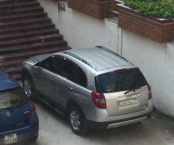 Chevrolet Captiva Lt 2009 - Bán Chevrolet Captiva Lt năm sản xuất 2009, màu bạc, nhập khẩu số sàn, 355 triệu