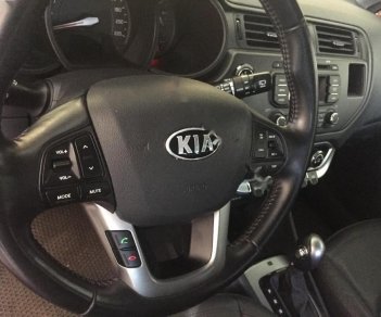 Kia Rio hacback 2013 - Bán Kia Rio đời 2013, màu đỏ, xe nhập như mới, giá tốt