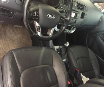 Kia Rio hacback 2013 - Bán Kia Rio đời 2013, màu đỏ, xe nhập như mới, giá tốt