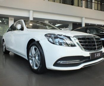 Mercedes-Benz S class S450L Luxury 2018 - Cần bán Mercedes S450L Luxury năm sản xuất 2018, màu trắng, giá tốt 