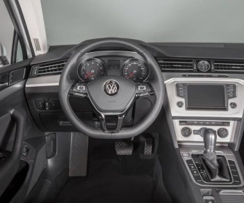 Volkswagen Passat 2018 - Xe Passat Bluemotion 2018 phiên bản hoàn toàn mới - Hotline: 0909 717 983