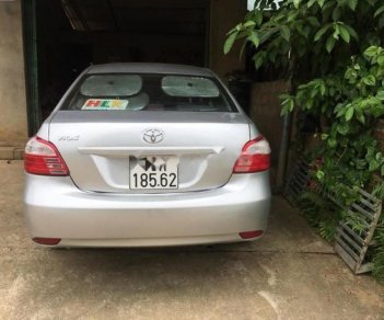 Toyota Vios 2010 - Cần bán xe Toyota Vios sản xuất năm 2010, màu bạc giá cạnh tranh