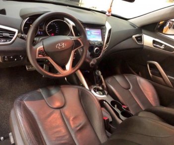 Hyundai Veloster 2012 - Bán Hyundai Veloster đời 2012, màu vàng, nhập khẩu 