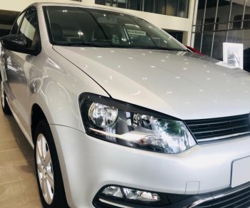 Volkswagen Polo AT 2018 - Bán Volkswagen Polo Hatchback giá tốt, giao toàn quốc, trả trước chỉ 150tr - 090.364.3659