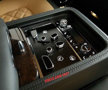 Bentley Mulsanne EWB 2018 - Bán Bentley Mulsanne 2018 màu đen, mới 100%, giá cạnh tranh