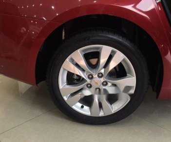 Chevrolet Cruze  LT  2018 - Cần bán xe Chevrolet Cruze LT đời 2018, màu đỏ, 699tr