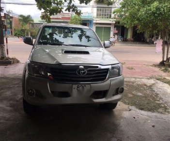 Toyota Hilux 2011 - Bán Toyota Hilux năm 2011, màu bạc, giá chỉ 458 triệu