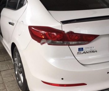 Hyundai Elantra   2016 - Bán Hyundai Elantra 2016, màu trắng