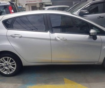 Ford Fiesta Trend 1.5 AT 2014 - Bán Ford Fiesta Trend 1.5 AT 2014, màu bạc, 425 triệu