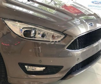 Ford Focus Titanium   2018 - Bán Ford Focus Titanium 2018, màu nâu, 730 triệu