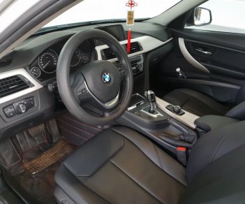 BMW 3 Series 320i 2016 - Bán BMW 3 Series 320i năm sản xuất 2016, màu trắng, nhập khẩu nguyên chiếc