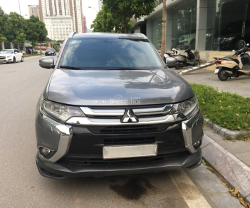 Mitsubishi Outlander 2016 - Cần bán xe Mitsubishi Outlander năm 2016 màu xám (ghi), nhập khẩu nguyên chiếc