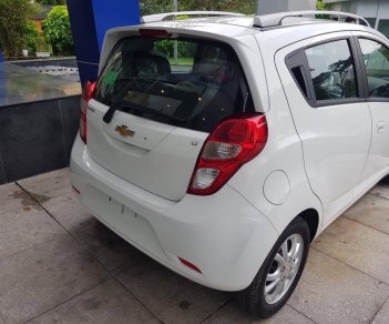 Chevrolet Spark 1.2 LT  2018 - Bán Chevrolet Spark 1.2LT 2018, chỉ cần đưa trước 85tr, gọi ngay 0903.07.00.57 (Minh)