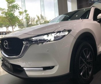 Mazda CX 5 2.0 AT 2018 - Cần bán Mazda CX 5 2.0 AT sản xuất 2018, màu trắng, giá chỉ 899 triệu