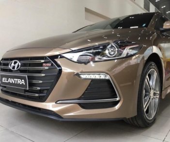 Hyundai Elantra Sport 1.6 AT 2018 - Bán xe Hyundai Elantra Sport 1.6 AT sản xuất 2018